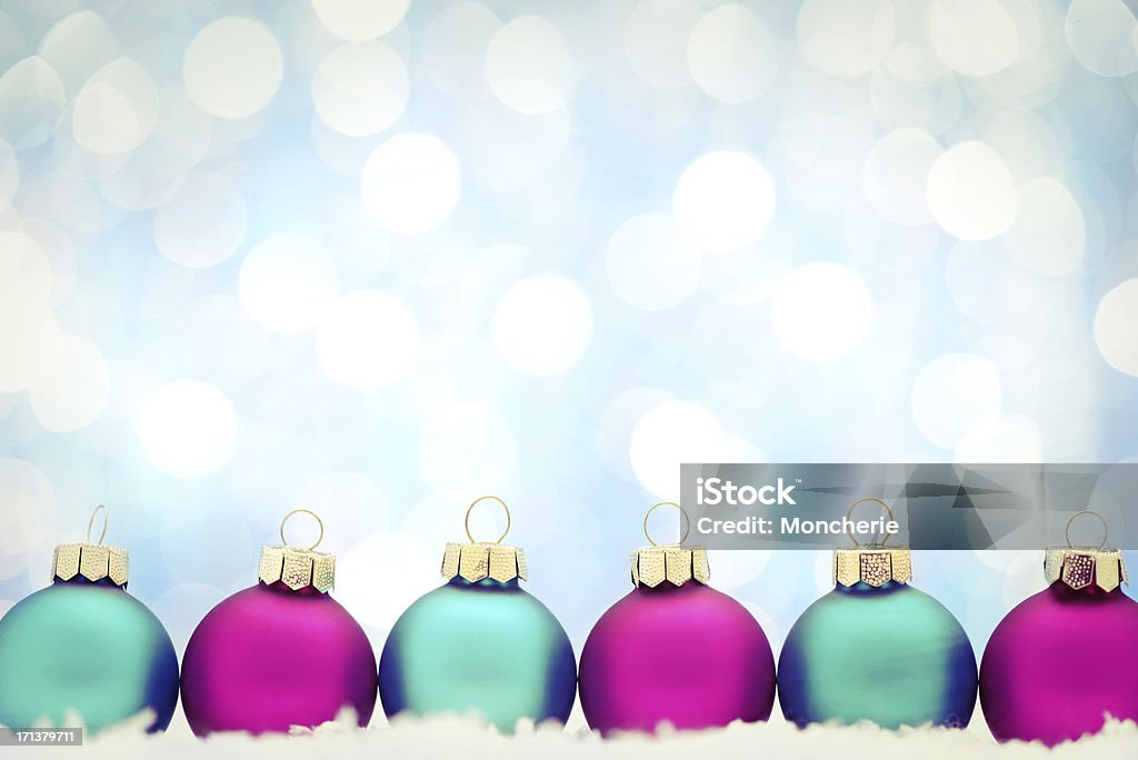 Décorations de Noël avec des lumières en arrière-plan - Photo de Aluminium libre de droits