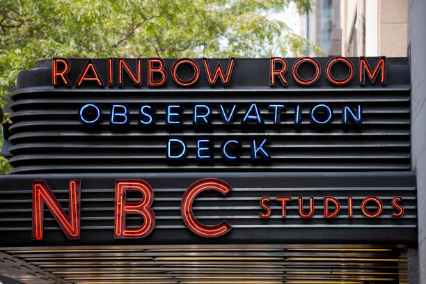 rockefeller center de la ciudad de nueva york, estados unidos - nbc fotografías e imágenes de stock