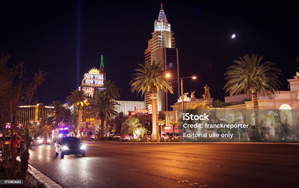 Strip de Las Vegas en la noche - Foto de stock de Aire libre libre de derechos