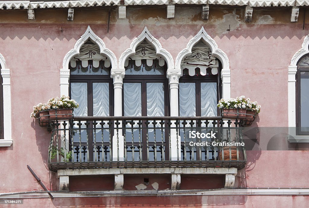 Fachada do Palácio em Grand Canal em Veneza, Itália - Royalty-free Antigo Foto de stock