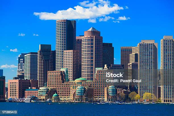 Foto de Horizonte De Boston e mais fotos de stock de Arranha-céu - Arranha-céu, Boston - Massachusetts, Centro da cidade