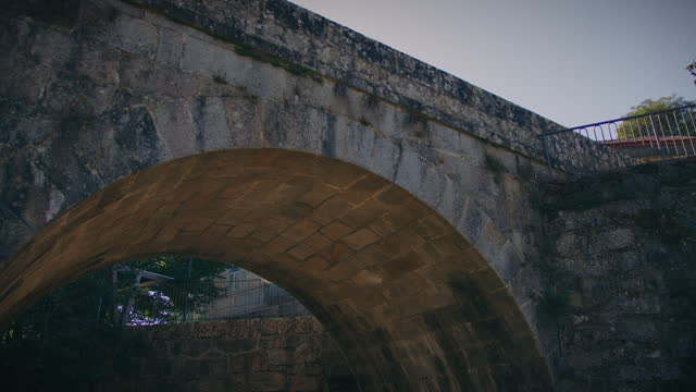 roman bridge in alcafache viseu portugal gimbal shot