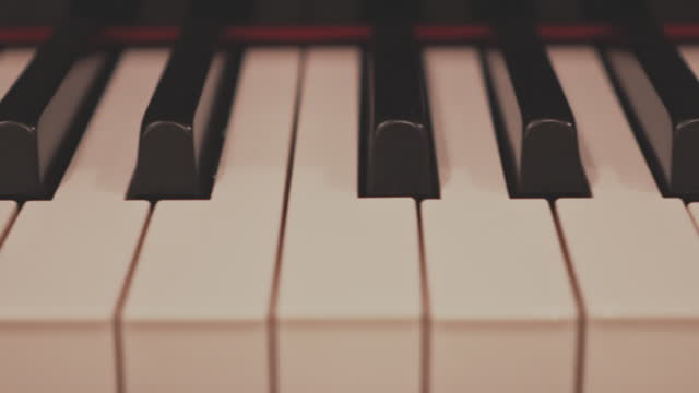 Automated self playing piano