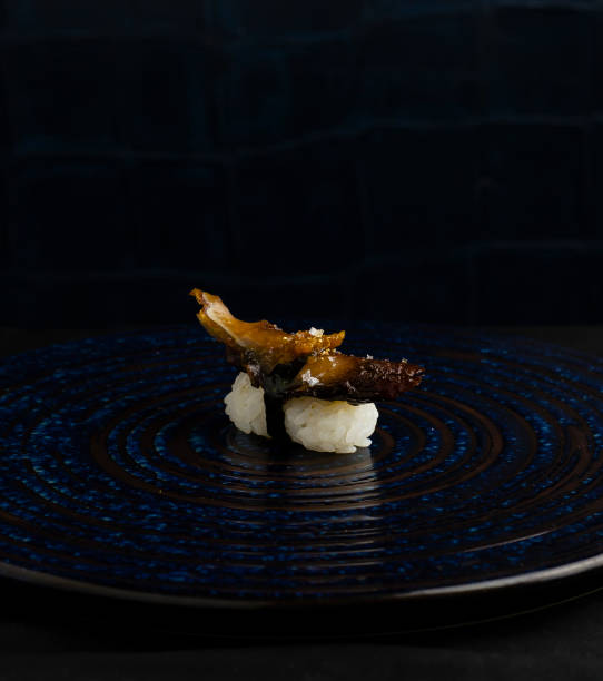 Nigiri de anguila