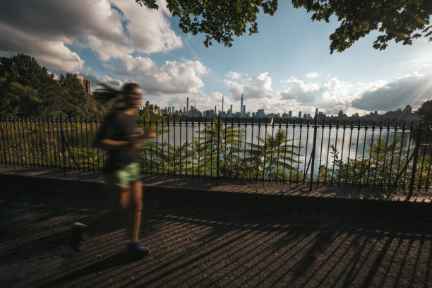 Easy sunset run around the Central Park lake with a beautiful golden sun.