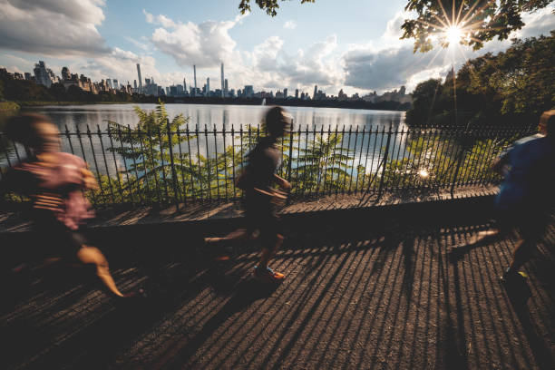 Easy sunset run around the Central Park lake with a beautiful golden sun.