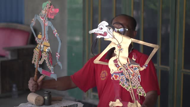 Java, Making shadow puppet, wayang kulit or shadow puppet