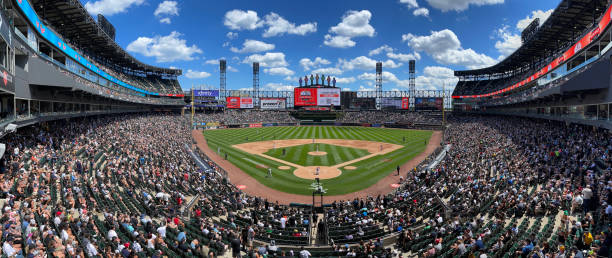 panorama des guaranteed rate field, heimat der chicago white sox. das guaranteed rate field ersetzte 1991 den ursprünglichen comiskey park. - major league baseball stock-fotos und bilder