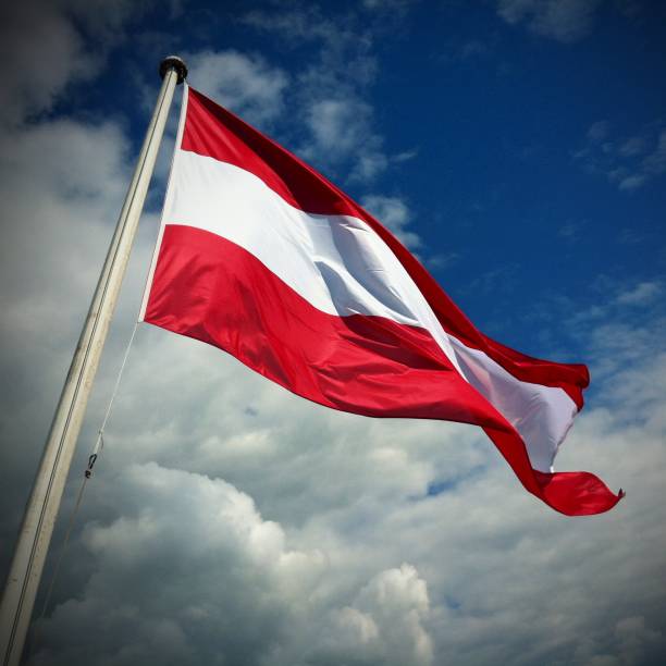 bandiera dell'austria - austrian flag foto e immagini stock