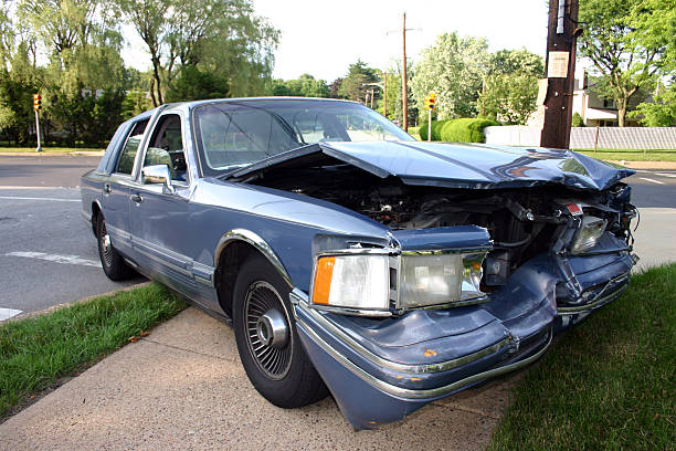 istock Wrecked Luxury Car in Philly 171553114