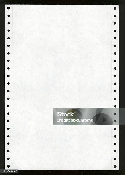 Carta Per Stampanti A Matrice Di Punti - Fotografie stock e altre immagini di Carta - Carta, Carta per computer, Perforazione
