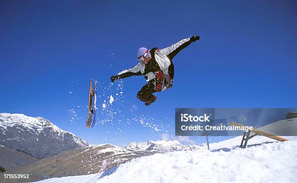 Photo libre de droit de Snowboard Forcené Armé banque d'images et plus d'images libres de droit de Halfpipe - Halfpipe, Ski, Compétition