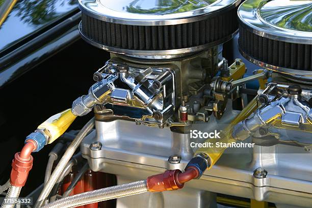 Foto de Carburador Do Veículo Motor e mais fotos de stock de Pedal de válvula de regulação - Pedal de válvula de regulação, Carro, Mangueira