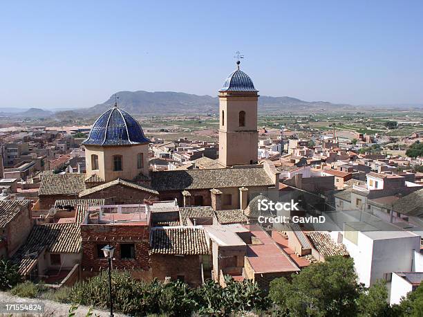 Vista Rurale Agost In Città In Spagna Foto Stock - Fotografie stock e altre immagini di Affollato - Affollato, Blu, Cattolicesimo