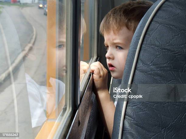 Primeira Viagem Num Autocarro Escolar - Fotografias de stock e mais imagens de Autocarro Escolar - Autocarro Escolar, Criança, Horror