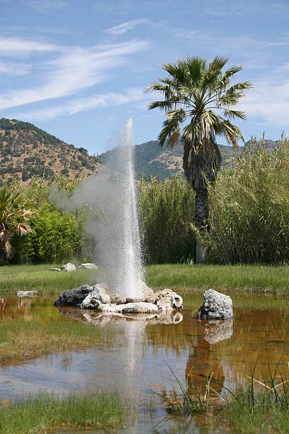 istock Old Faithful geyser 171555780
