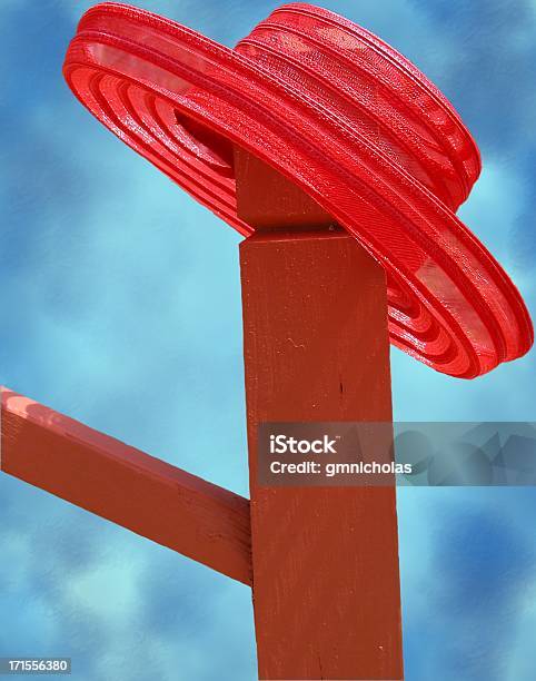 Sombrero Rojo Foto de stock y más banco de imágenes de Accesorio de cabeza - Accesorio de cabeza, Auriculares - Aparato de información, Botero