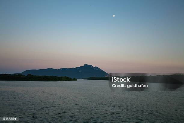 Monte Circeo - zdjęcia stockowe i więcej obrazów Bez ludzi - Bez ludzi, Brzask, Fotografika