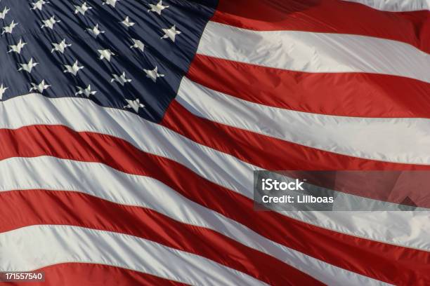 Foto de A Bandeira Norteamericana e mais fotos de stock de 4 de Julho - 4 de Julho, Azul, Bandeira