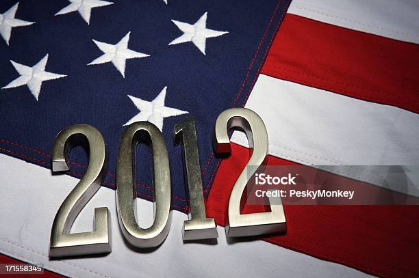 América Eleição Presidencial De 2012 Bandeira Americana Números De Prata - Fotografias de stock e mais imagens de 2012