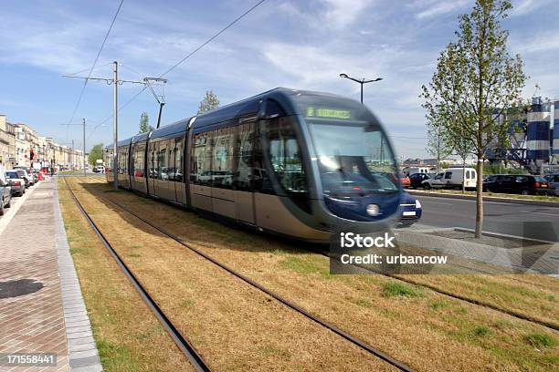 Die Straßenbahn Stockfoto und mehr Bilder von Bordeaux - Bordeaux, Straßenbahn, Bahngleis
