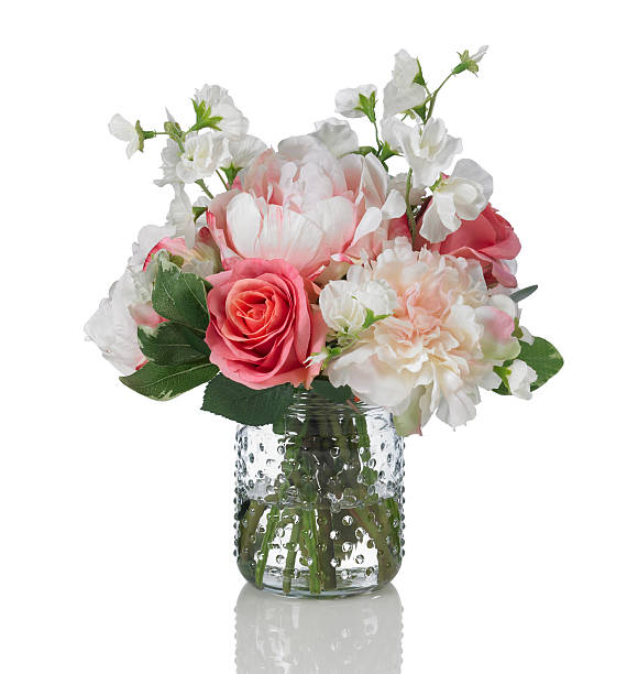 peonía, y sweetpea bouquet de rosas sobre un fondo blanco - rose bouquet flower single flower fotografías e imágenes de stock