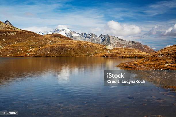 Herbst Auf Die Berge Stockfoto und mehr Bilder von Alpen - Alpen, Berg, Berggipfel