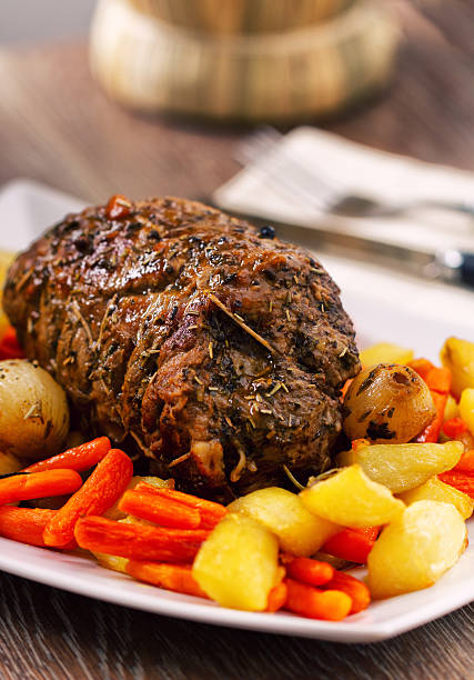 istock Roast Beef with Potatoes and Carrots 171571368