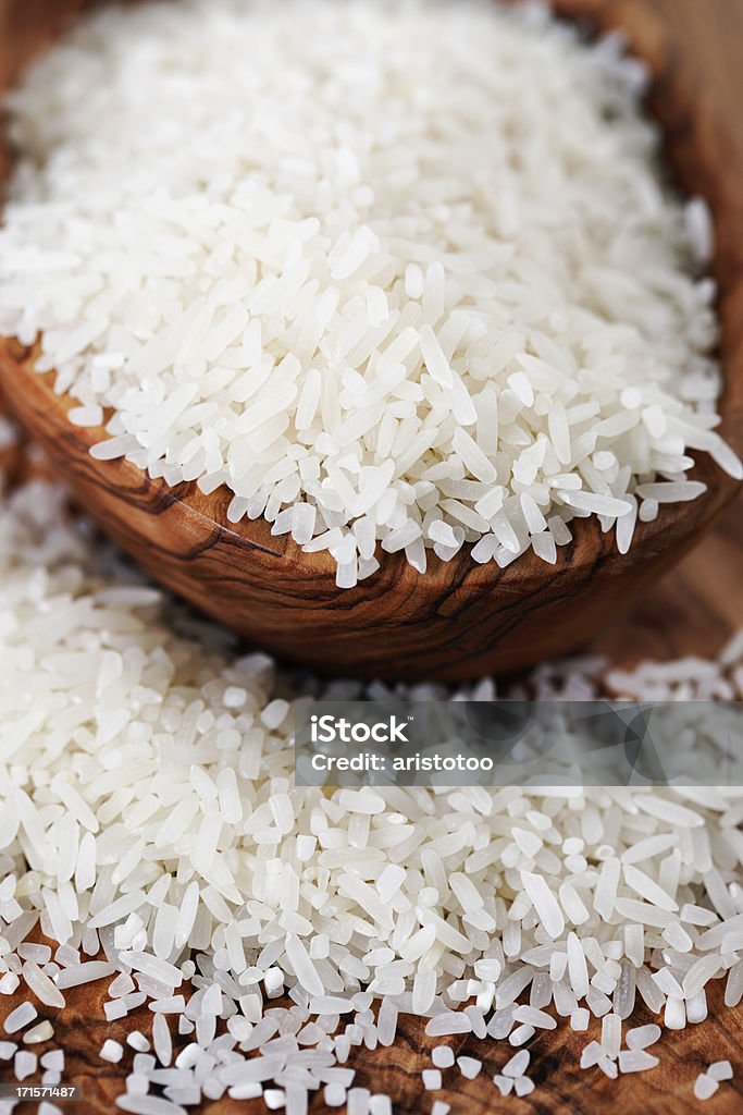 Ryż biały w drewniane miski - Zbiór zdjęć royalty-free (Bez ludzi)