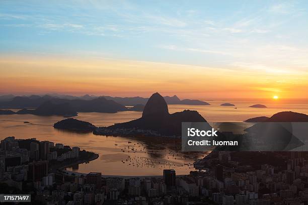 Foto de Nascer Do Sol No Rio De Janeiro e mais fotos de stock de Rio de Janeiro - Rio de Janeiro, Urca - Rio de Janeiro, Baía de Guanabara