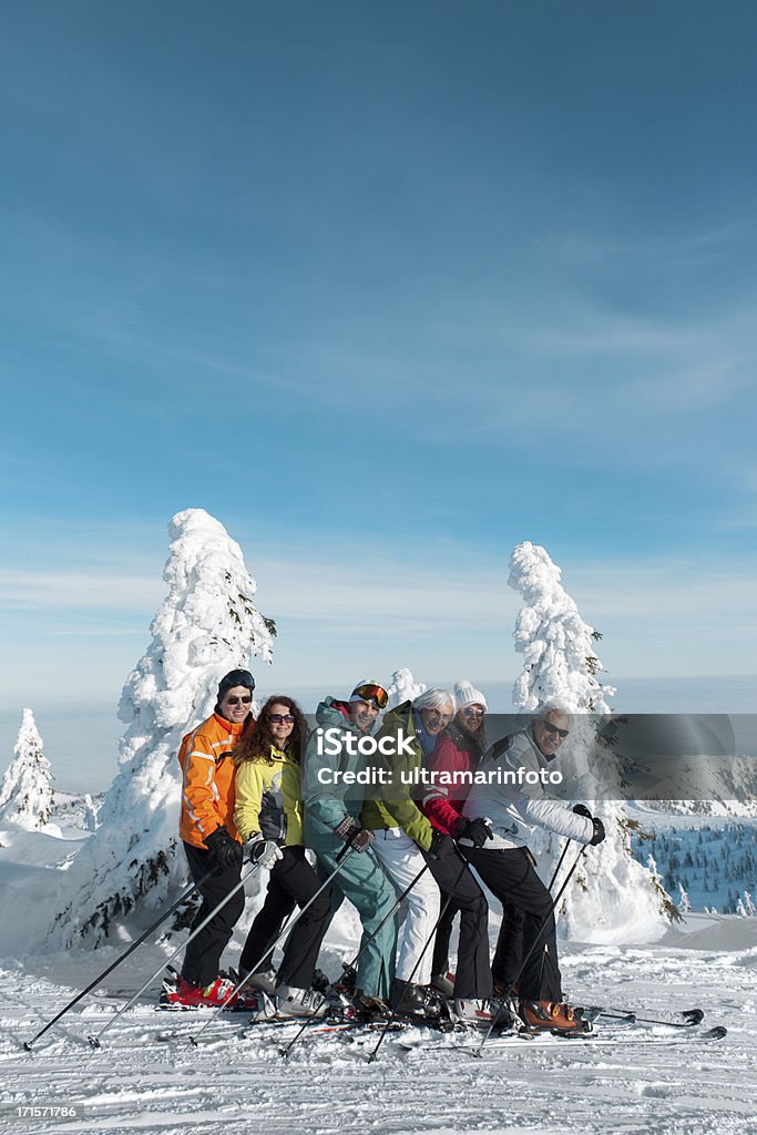 Heureux les skieurs - Photo de Troisième âge libre de droits