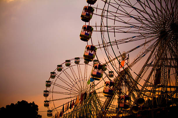 ferris точка зрения колеса - camel fair стоковые фото и изображения