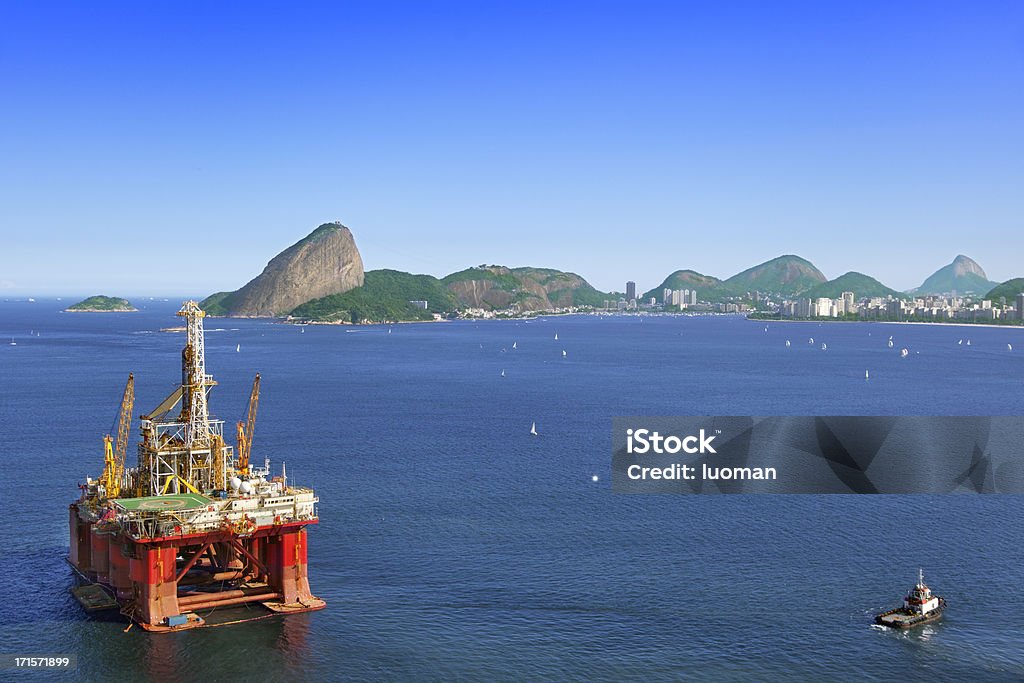 엔진오일 다이빙대 펜비드 Rio de Janeiro - 로열티 프리 해양구조물 스톡 사진