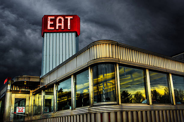 Classic American Diner A classic American diner 1950s diner stock pictures, royalty-free photos & images