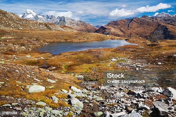 Herbst Auf Die Berge Stockfoto und mehr Bilder von Alpen - Alpen, Berg, Berggipfel