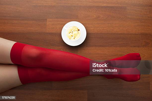Красный Носки — стоковые фотографии и другие картинки Носок - Носок, Секс-символ, Беспроводная технология