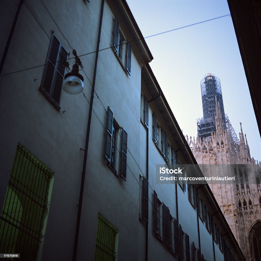 Duomo di Milano visto da der Via Palazzo Reale restauriert - Lizenzfrei 21. Jahrhundert Stock-Foto