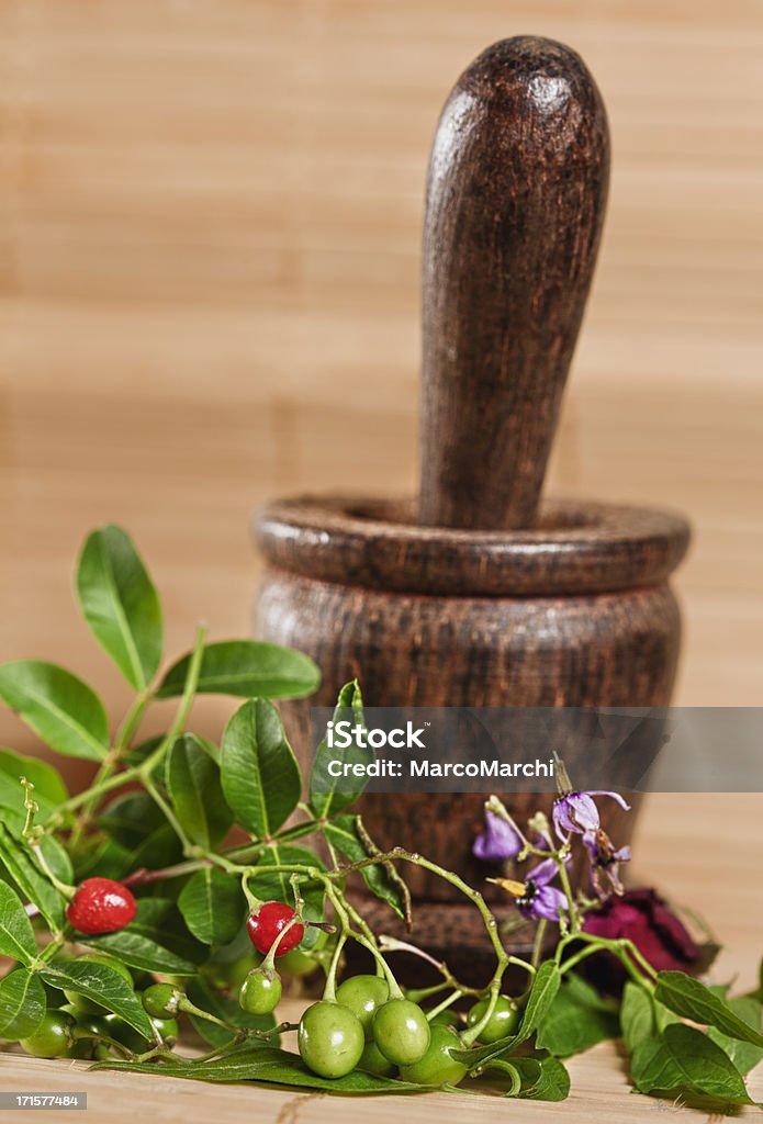 Medicina alternativa - Foto de stock de Asistencia sanitaria y medicina libre de derechos