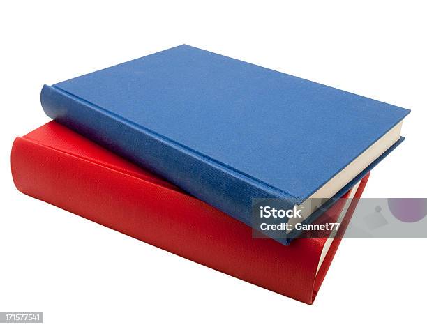 Photo libre de droit de Bleu Et Rouge De Livres Isolé Sur Blanc banque d'images et plus d'images libres de droit de Livre - Livre, Deux objets, Objet ou sujet détouré