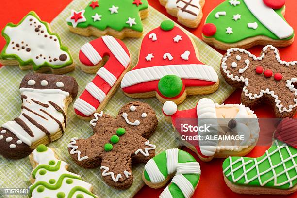 Christmas Cookie - zdjęcia stockowe i więcej obrazów Święty Mikołaj - Święty Mikołaj, But z cholewką, Bez ludzi