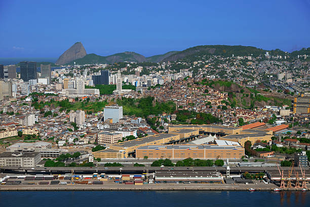 zona portuária no rio de janeiro - downtown district brazil rio de janeiro clear sky - fotografias e filmes do acervo