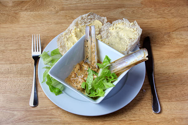 istock Razor clam shells in creamy sauce 171581843
