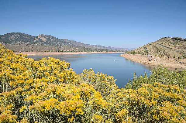 finden sie das horsetooth reservoir, fort collins - fort collins reservoir lake water stock-fotos und bilder