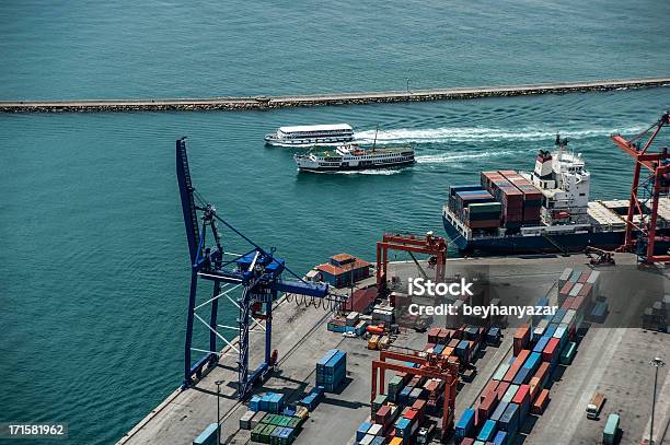 Porta Do Recipiente - Fotografias de stock e mais imagens de Alfândega - Edifício de Transportes - Alfândega - Edifício de Transportes, Ao Ar Livre, Cais - Estrutura Feita pelo Homem