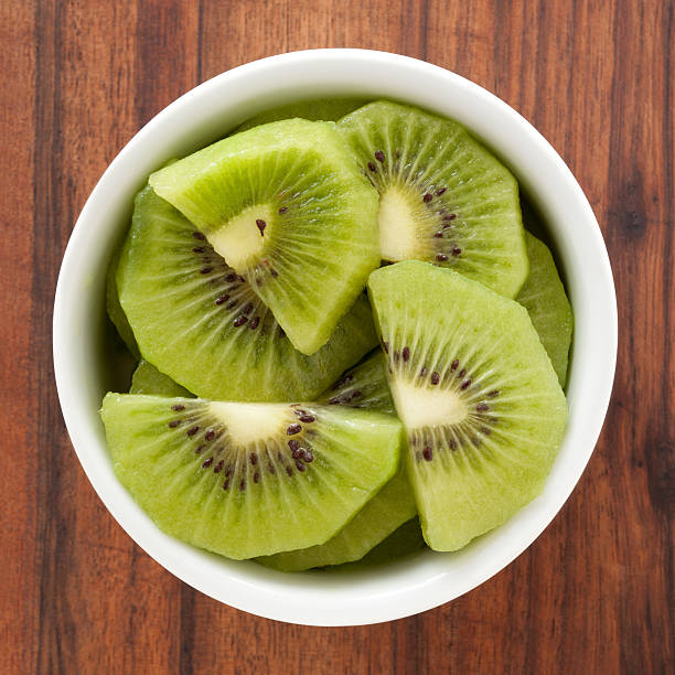 kiwi - kiwi foto e immagini stock