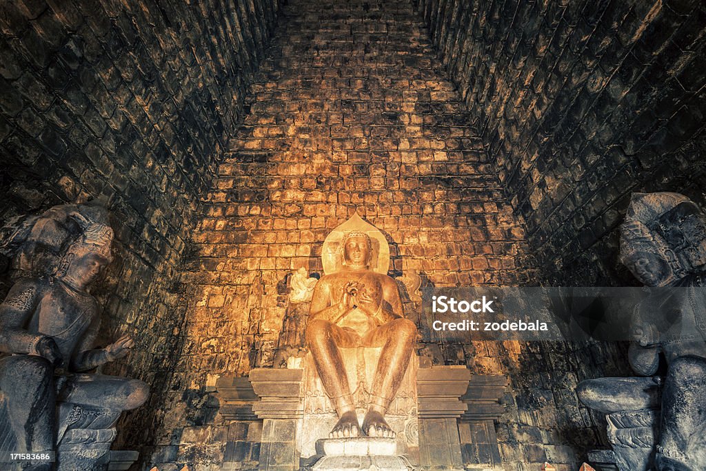 Estátua de Buda no Templo, Java, Indonésia - Royalty-free Antigo Foto de stock