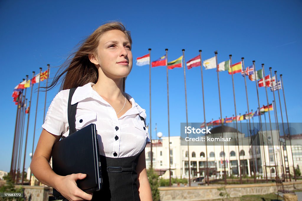 Rapariga estudante com computador portátil - Royalty-free Bandeira Foto de stock