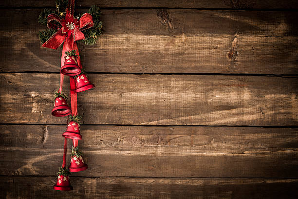 decorazione di natale con luci e ornamenti per le vacanze - japanese lantern immagine foto e immagini stock