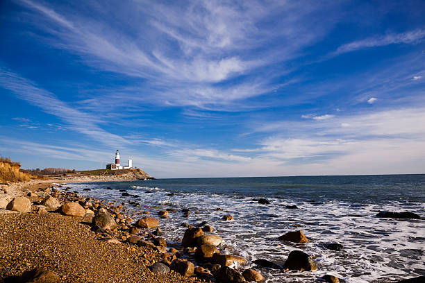 The coastline at Montauk point in Long Island Lighthouse at Montauk point, Long Islans. montauk point stock pictures, royalty-free photos & images