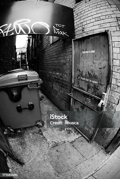 불결 하는 Backstreet Fisheye 검은색과 인명별 골목에 대한 스톡 사진 및 기타 이미지 - 골목, 런던-잉글랜드, 0명